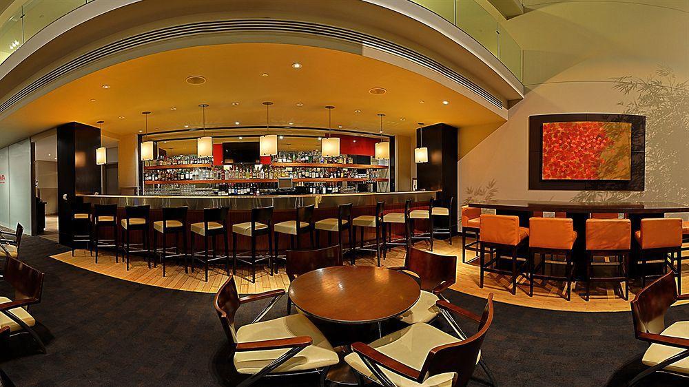 Отель The Westin Detroit Metropolitan Airport Ромулус Экстерьер фото