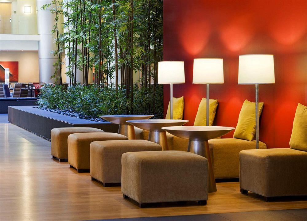 Отель The Westin Detroit Metropolitan Airport Ромулус Экстерьер фото