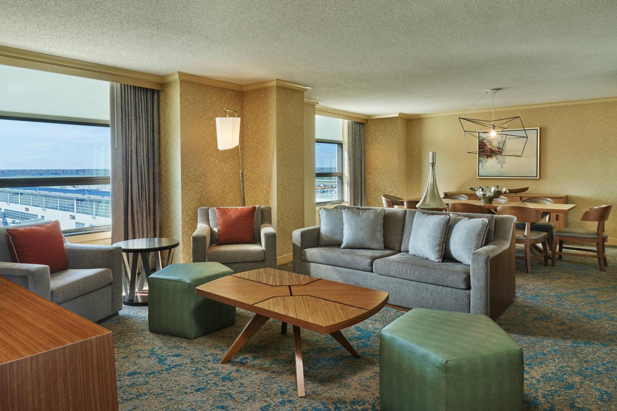 Отель The Westin Detroit Metropolitan Airport Ромулус Экстерьер фото