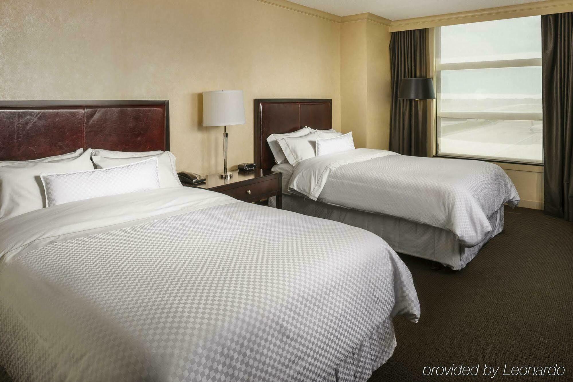 Отель The Westin Detroit Metropolitan Airport Ромулус Экстерьер фото